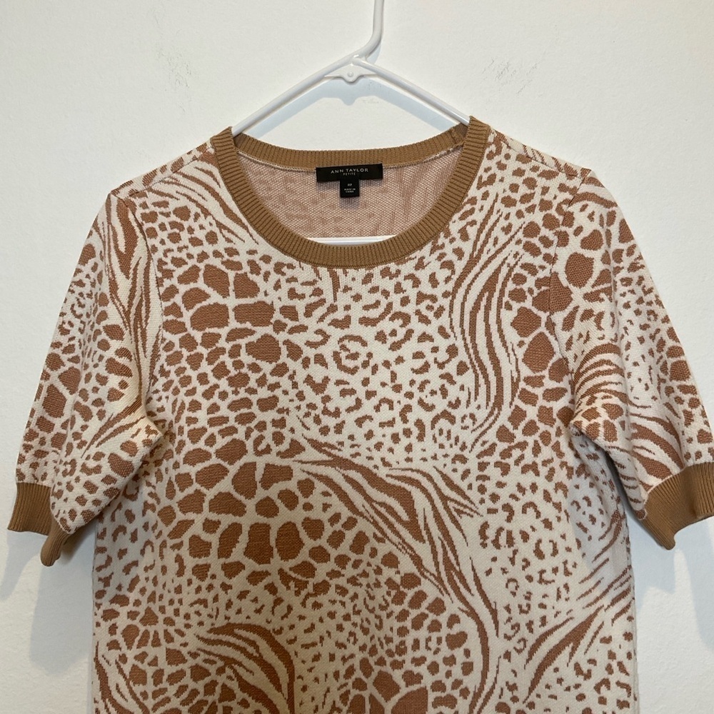 Ann Taylor Mixed Animal Print Knit Shift Dress Ribbed Trim Size M/P - Picture 3 of 12